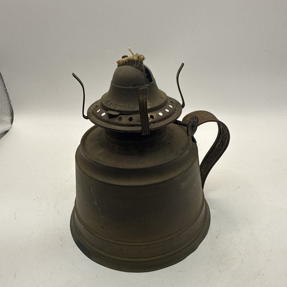 Antique Brass Victor One Handled Finger Lamp
